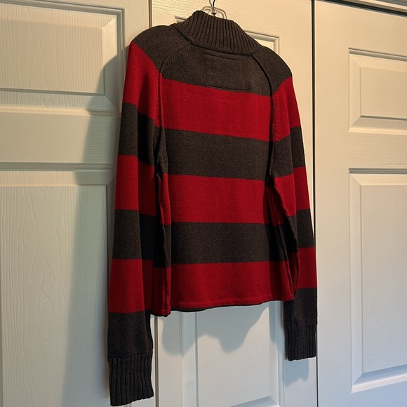 American Eagle Outfitters sweater - Picture 3 of 7